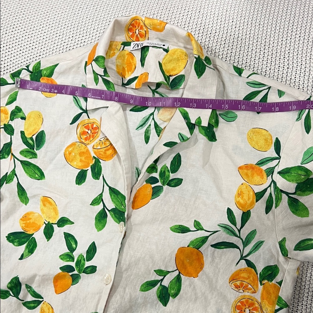 Zara Lemon Print Dress Shirt with White and Yellow Accents - Picture 8 of 11